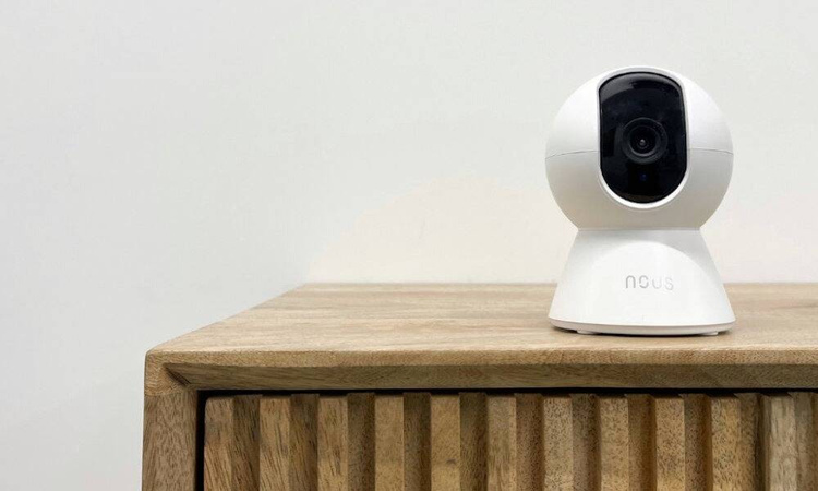 Inteligentna kamera wewnętrzna NOUS W5 PTZ IP 3MP Wi-Fi / P2P Full HD Biała /OUTLET