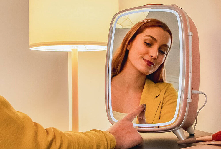 Lodówka kosmetyczna Bamba CoolingBeauty 6000 Mirror Cecotec Różowy