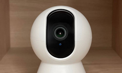 Inteligentna kamera wewnętrzna NOUS W5 PTZ IP 3MP Wi-Fi / P2P Full HD Biała /OUTLET