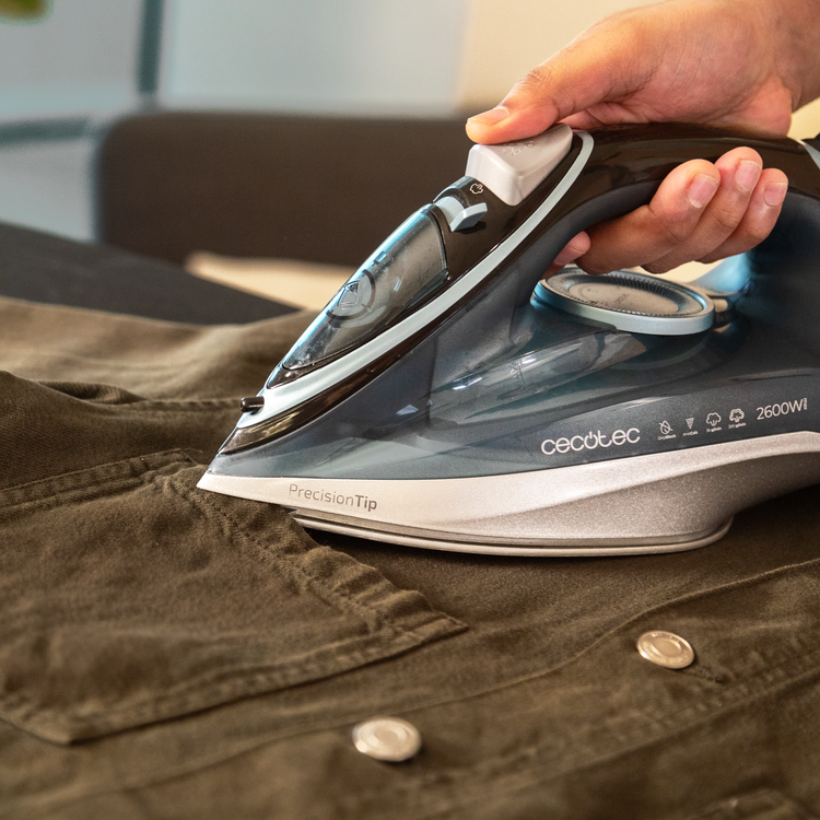 Cecotec IronHero 2600 Vital Steam Żelazko