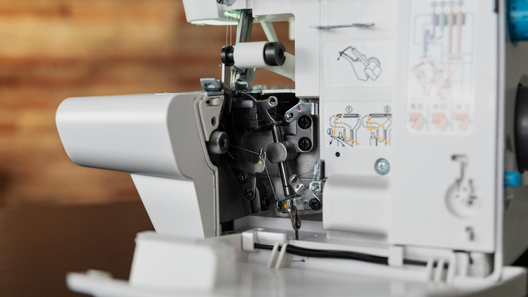 Cecotec BelleCouture OverLock Maszyna do szycia