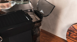 Ekspres Do Kawy Kolbowy Z Spieniaczem Mleka Cecotec Cafelizzia 790 Black Czarny /OUTLET
