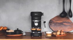 Ekspres Do Kawy Kolbowy Z Spieniaczem Mleka Cecotec Cafelizzia 790 Black Czarny /OUTLET
