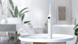 Usmile Y10 White Szczoteczka soniczna + 2 końcówki