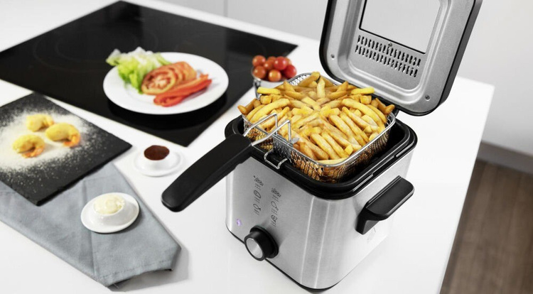 Cecotec Frytkownica CleanFry Infinity1500 900W /OUTLET
