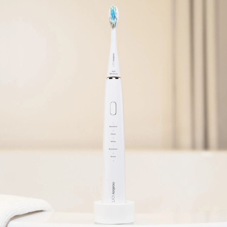 NICEBOY ION SmartSonic - Szczoteczka Soniczna 43 000 drgań – 3 końcówki Biała