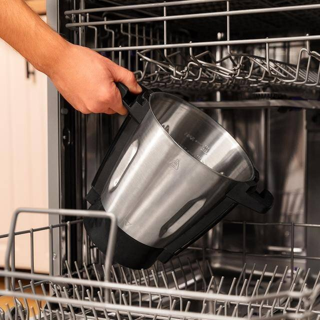 Robot wielofunkcyjny Mambo Touch 1600W Cecotec z wbudowaną wagą i funkcją gotowania /OUTLET