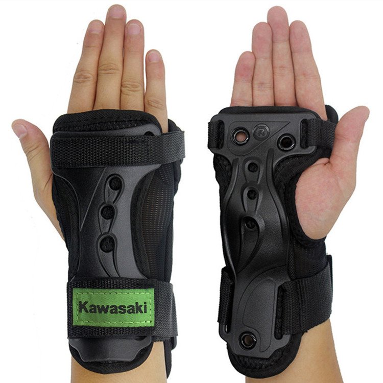 Kawasaki ochraniacze na dłonie i nadgarstki czarno-zielone roz. M
